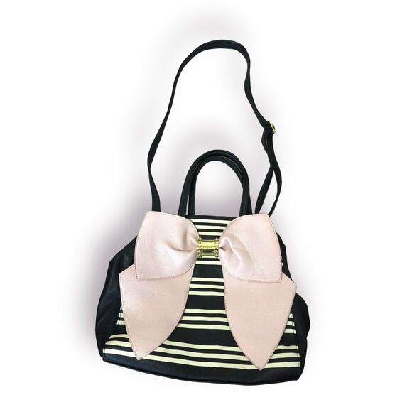 Betsey Johnson Pink Bow Oversized Satchel‎ - Picture 1 of 7